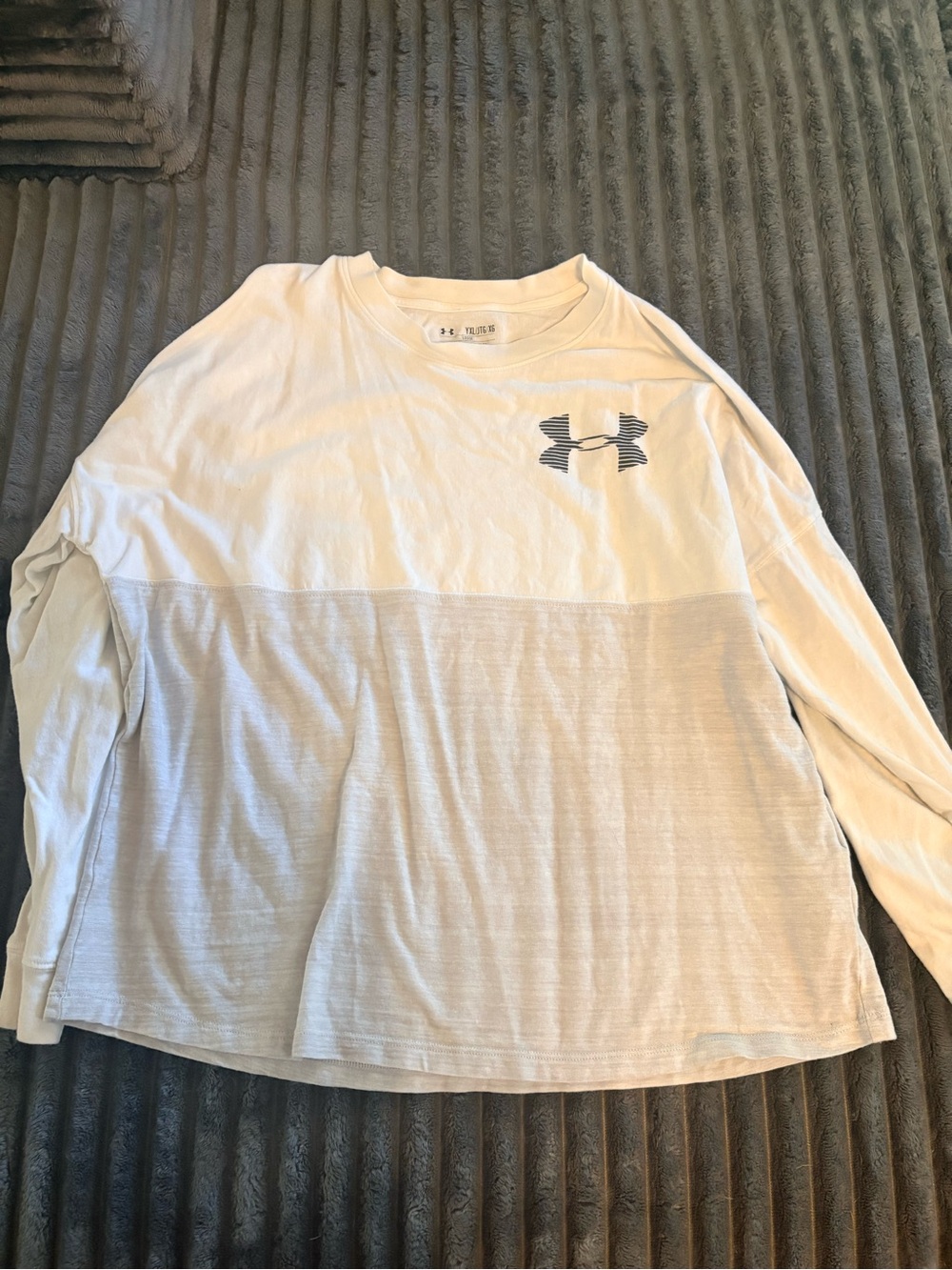 Under Armour Boys Two-Tone Long Sleeve Crew - White & Light Gray